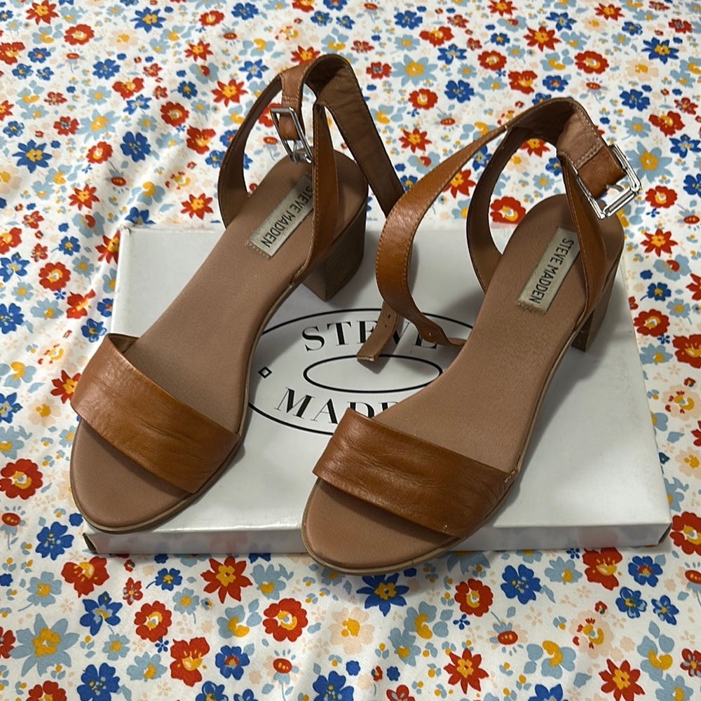 Steve Madden Brown Sandals